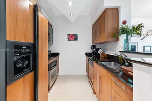 335 S Biscayne Blvd, Miami, FL 33131 - Photo 6