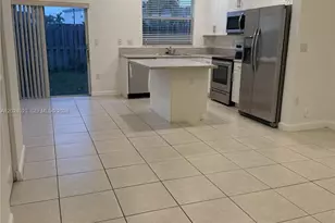 2731 SE 15th St, Homestead, FL 33035 - Photo 4
