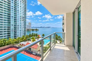 1155 Brickell Bay Dr, Miami, FL 33131 - Photo 2