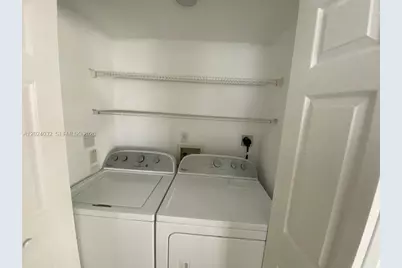 1155 Brickell Bay Dr #1202, Miami, FL 33131 - Photo 4