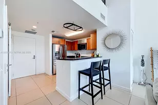 300 S Biscayne Blvd, Miami, FL 33131 - Photo 6