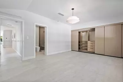 550 S Shore Dr, Miami Beach, FL 33141 - Photo 30