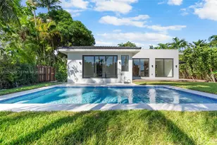 550 S Shore Dr, Miami Beach, FL 33141 - Photo 28