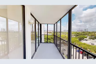 20100 W Country Club Dr #801, Aventura, FL 33180 - Photo 38