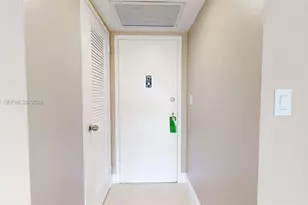 20100 W Country Club Dr, Aventura, FL 33180 - Photo 2