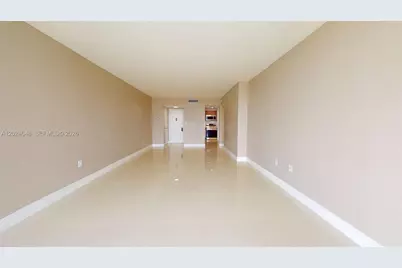 20100 W Country Club Dr #801, Aventura, FL 33180 - Photo 16