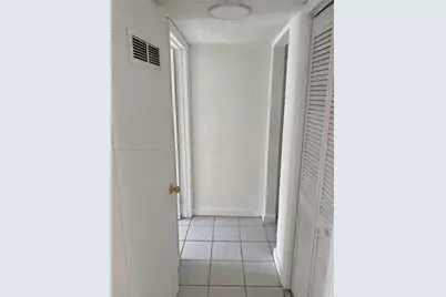 1300 W 47th Pl #118, Hialeah, FL 33012 - Photo 10