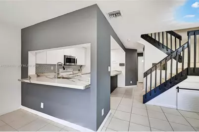 5843 Woodlands Blvd #5843, Tamarac, FL 33319 - Photo 1
