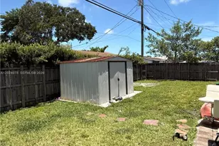 11001 SW 218th Terrace, Miami, FL 33170 - Photo 8