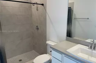 906 SE 17th St, Homestead, FL 33034 - Photo 10