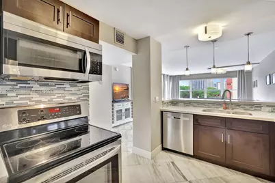 3000 E Sunrise Blvd #5D, Fort Lauderdale, FL 33304 - Photo 4