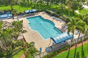 885 Tanglewood Cir, Weston, FL 33327 - Photo 36