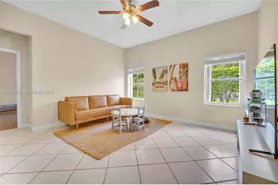 885 Tanglewood Cir, Weston, FL 33327 - Photo 20
