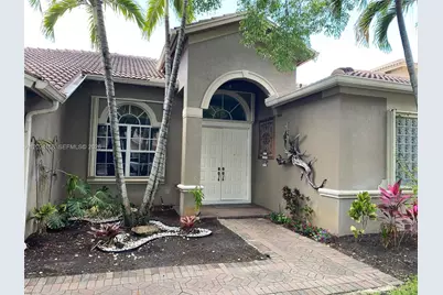 3885 E Hibiscus St, Weston, FL 33332 - Photo 4