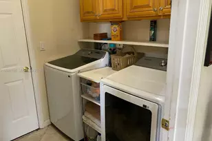3885 E Hibiscus St, Weston, FL 33332 - Photo 24