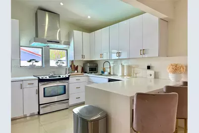 12701 NW 9th St, Miami, FL 33182 - Photo 16