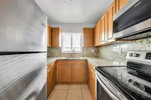 2011 Bay Dr, Miami Beach, FL 33141 - Photo 8