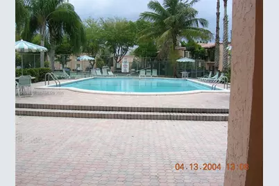 10806 N Kendall Dr #P-26, Miami, FL 33176 - Photo 10
