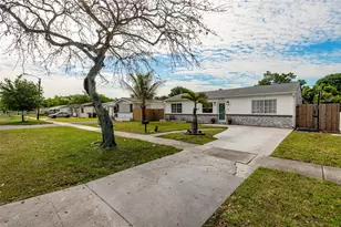 1130 NE 143rd St, North Miami, FL 33161 - Photo 28