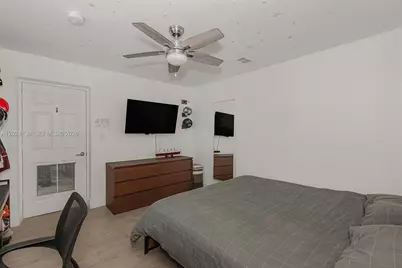 1130 NE 143rd St, North Miami, FL 33161 - Photo 14