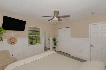 1130 NE 143rd St, North Miami, FL 33161 - Photo 16