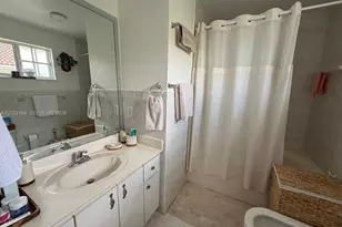 3514 W 76th St, Hialeah, FL 33018 - Photo 30