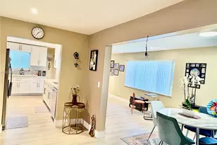 8225 NW 12th Ct, Plantation, FL 33322 - Photo 18