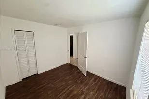 408 NW 12th St, Florida City, FL 33034 - Photo 12