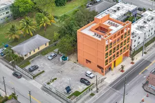 123 NW 14th St, Miami, FL 33136 - Photo 1