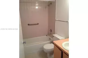 8260 SW 210th St, Cutler Bay, FL 33189 - Photo 6