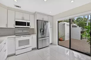 7906 Granada Pl, Boca Raton, FL 33433 - Photo 10