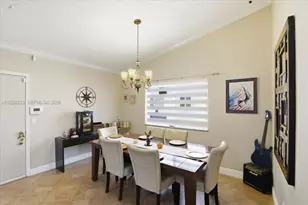 6520 Olde Moat Way, Davie, FL 33331 - Photo 22