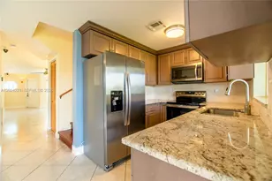 9803 NW 37th St, Sunrise, FL 33351 - Photo 8