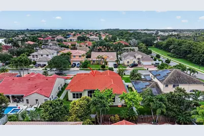 317 SW 185th Ter, Pembroke Pines, FL 33029 - Photo 74