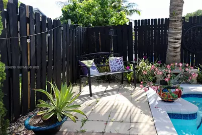 9330 NW 43rd St, Sunrise, FL 33351 - Photo 40