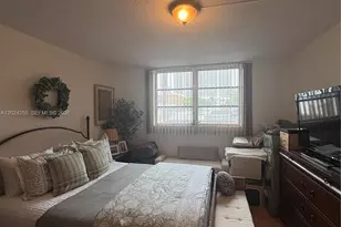 3551 NE 169th St, North Miami Beach, FL 33160 - Photo 16