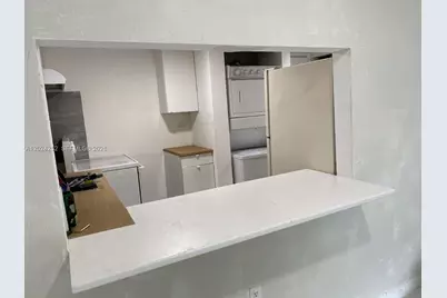 10000 NW 80 Ct #2225, Hialeah Gardens, FL 33016 - Photo 2