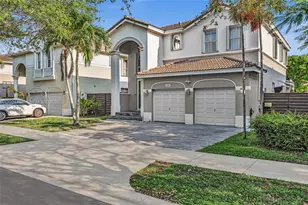 11247 NW 47th Ln, Doral, FL 33178 - Photo 2