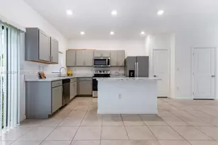1170 SW 7th Ct, Florida City, FL 33034 - Photo 6