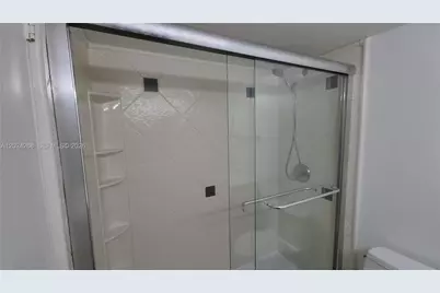 5900 Collins Ave #404, Miami Beach, FL 33140 - Photo 18