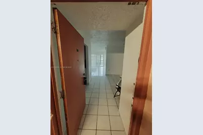 13701 Kendale Lakes Cir #B-112, Miami, FL 33183 - Photo 2