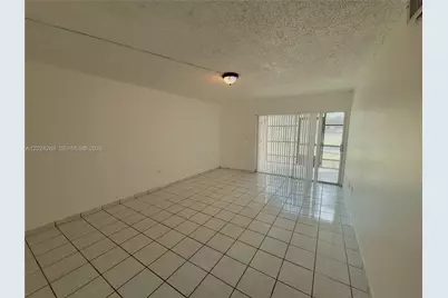 13701 Kendale Lakes Cir #B-112, Miami, FL 33183 - Photo 4