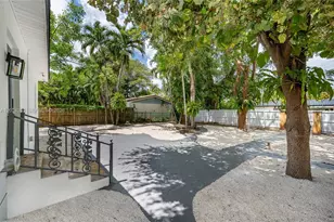 264 Navajo St, Miami Springs, FL 33166 - Photo 20
