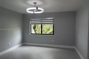 10233 NW 9th St Cir, Miami, FL 33172 - Photo 22