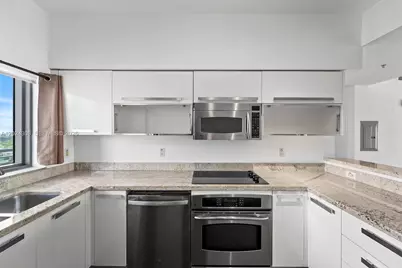 601 NE 36th St #2710, Miami, FL 33137 - Photo 4