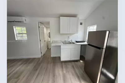 3101 NW 6th St #0, Miami, FL 33125 - Photo 2