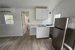 3101 NW 6th St, Miami, FL 33125 - Photo 2