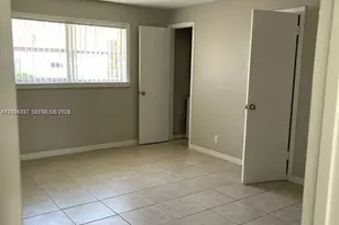 588 Holly Dr, Palm Beach Gardens, FL 33410 - Photo 4