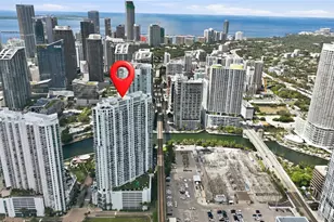 90 SW 3rd St, Miami, FL 33130 - Photo 34