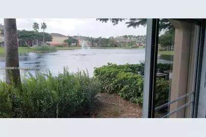 4191 N Haverhill Rd #403, West Palm Beach, FL 33417 - Photo 2